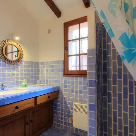 Sleeps 8 Pool Wifi 度假居