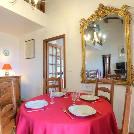 Sleeps 8 Pool Wifi 度假居 *